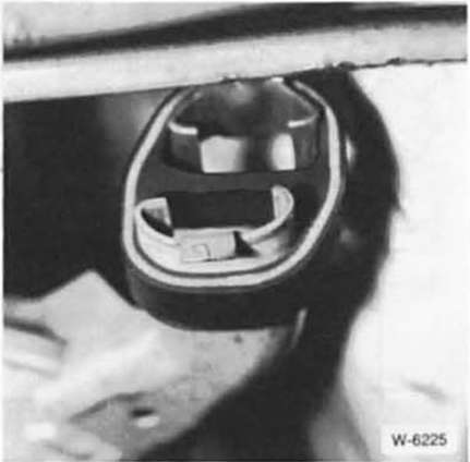BMW5 Reparaturanleitung. Sichtprüfung der abgasanlage