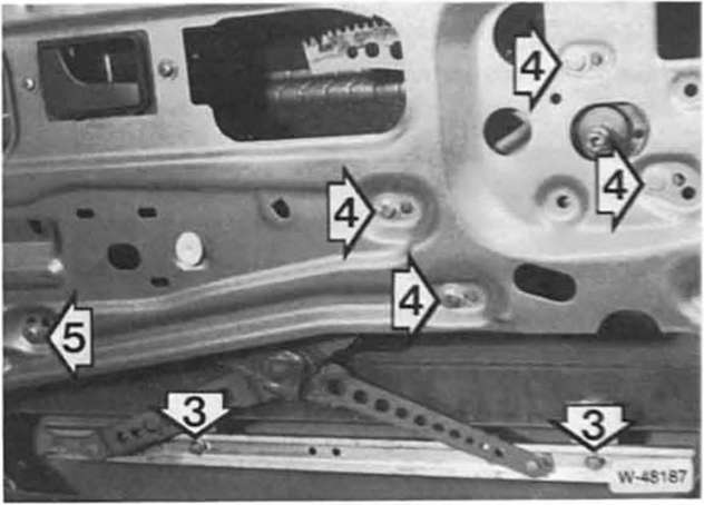 BMW5 Reparaturanleitung. Ausbau an vordertür seit 7/81