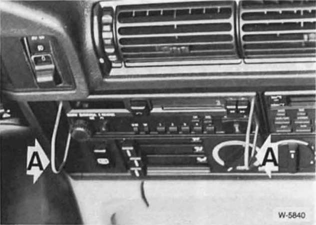 BMW5 Reparaturanleitung. Ausbau mit einschubhalterung/ radio bavaria cassette iii, europa digital