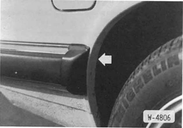 BMW5 Reparaturanleitung. Stoÿfänger hinten aus-und einbauen