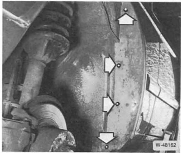 BMW5 Reparaturanleitung. Kotflügel vorn aus- und einbauen