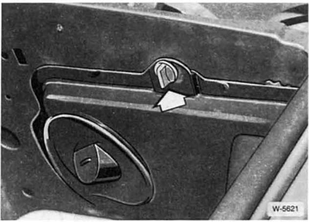 BMW5 Reparaturanleitung. Fernlicht-/abblendscheinwerfer aus- und einbauen