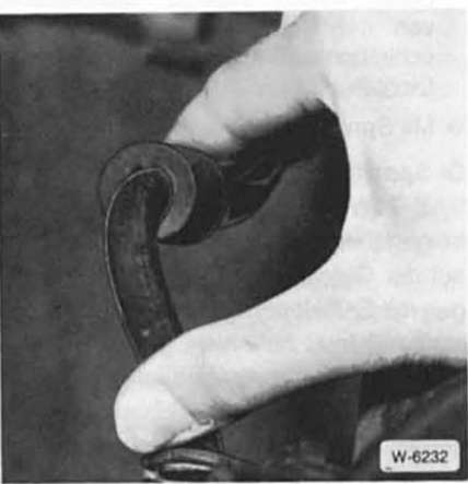 BMW5 Reparaturanleitung. Sichtprüfung aller bremsleitungen